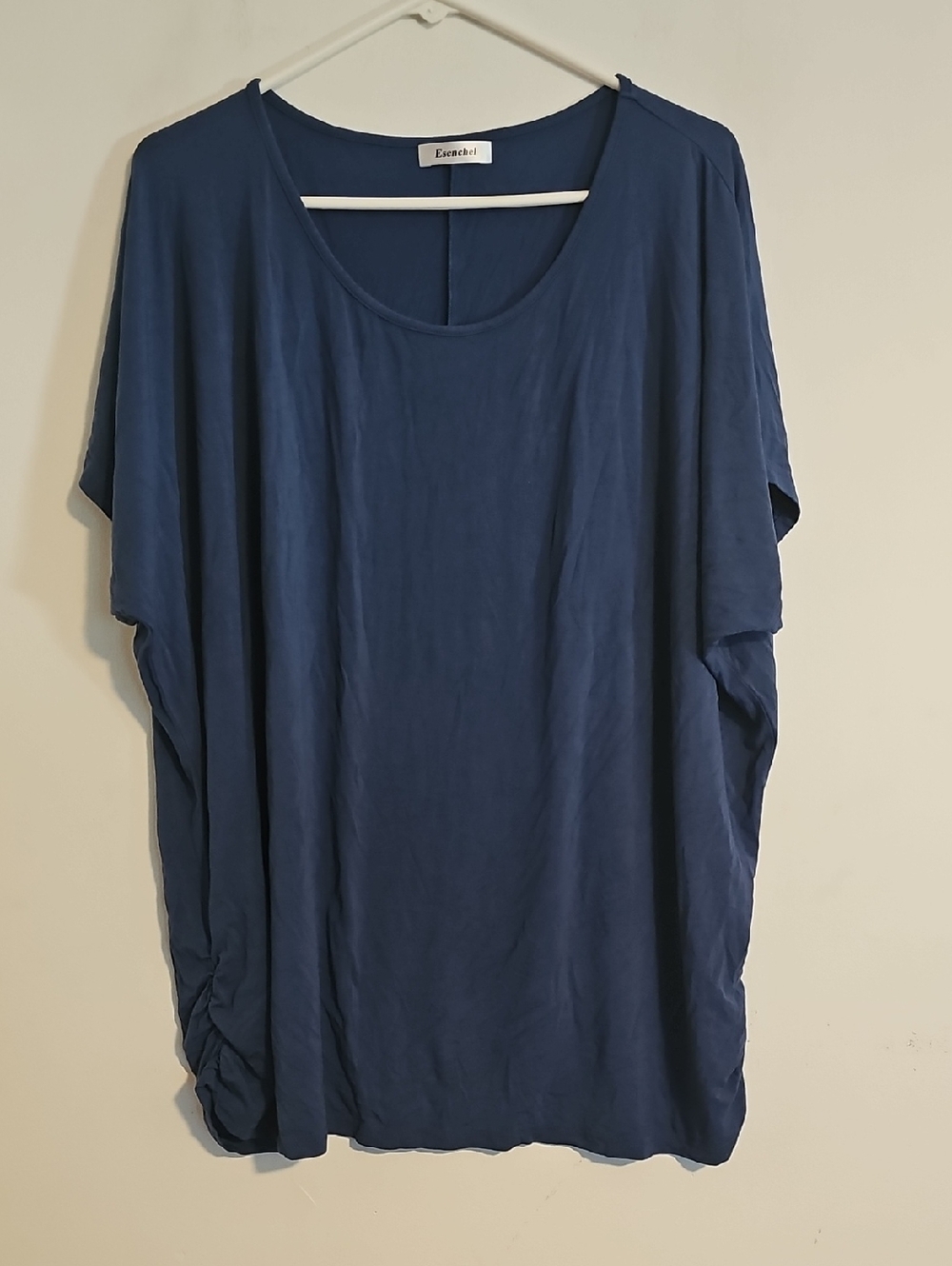 Relaxed Scoop Neck Women's Top in Navy Blue